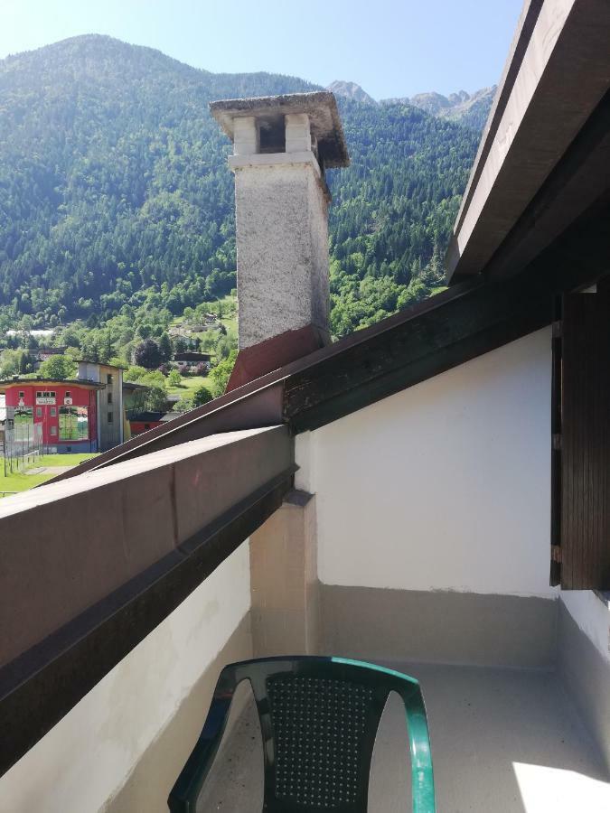 Appartement Attico Abbraccio Di Luce à Spiazzo  Extérieur photo
